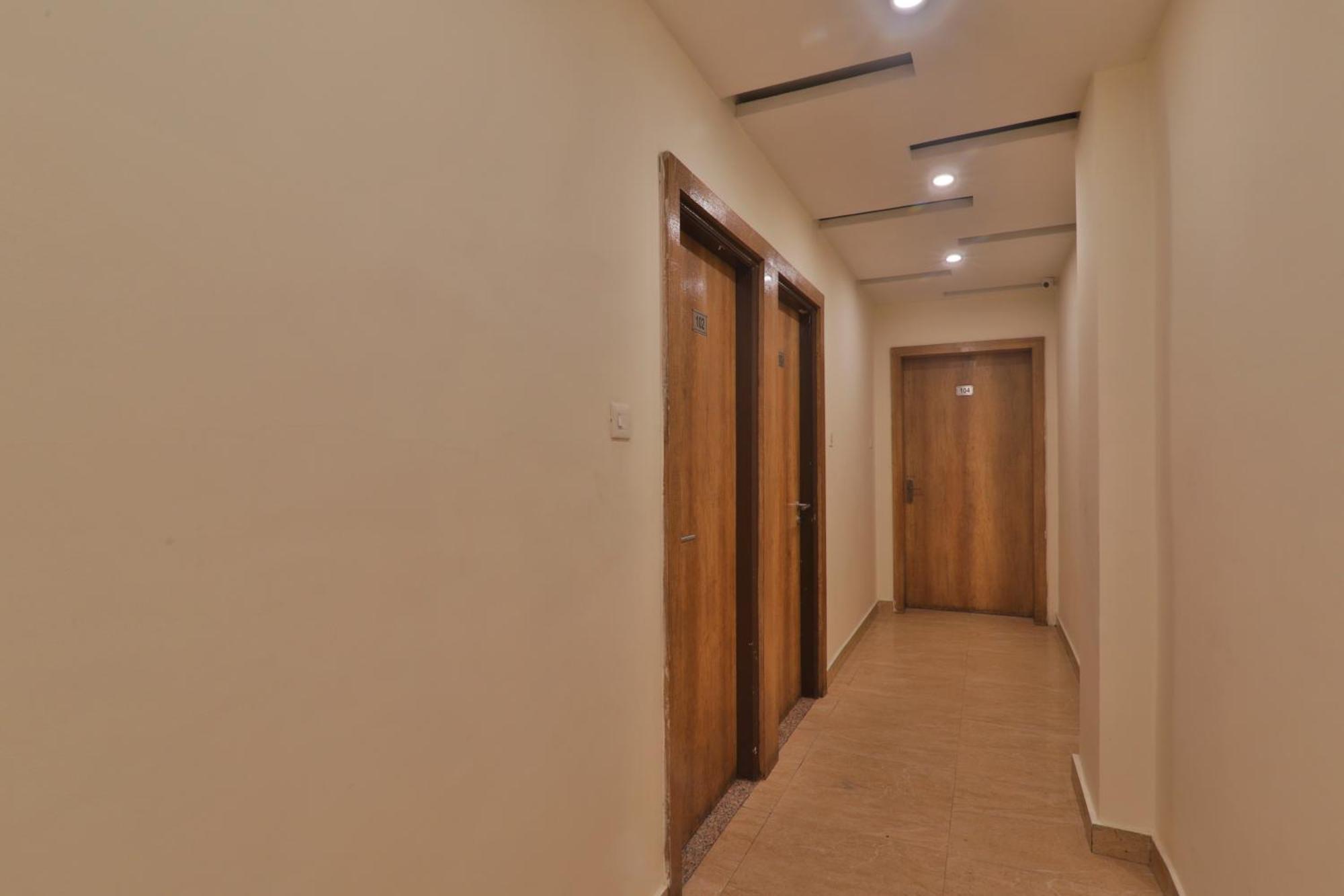 Hotel Janki Inn Sigra 2 Km From Kashi Vishwanath Dham Varanasi Eksteriør bilde